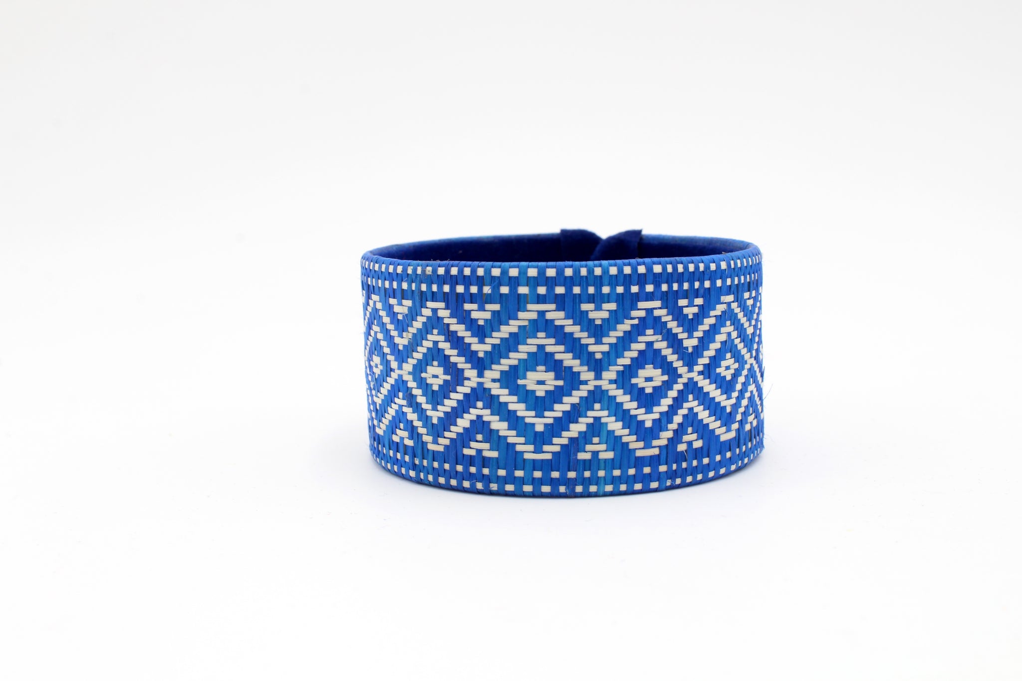 Blue and White Diamond - Medium Cuff Caña Flecha Bracelet