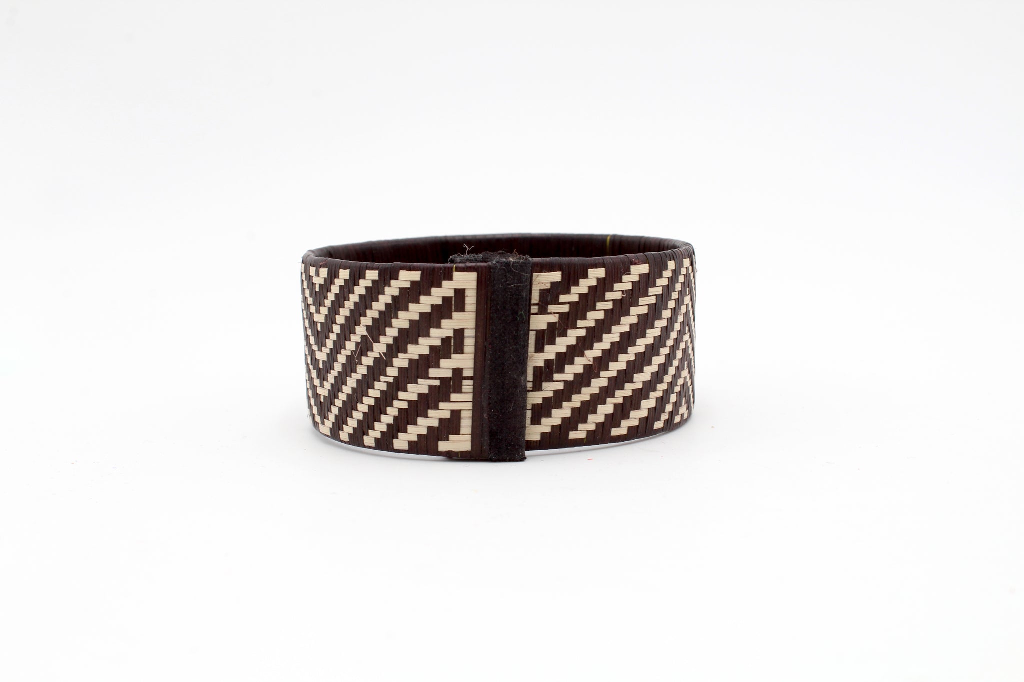 Black and White Chevron - Medium Cuff Caña Flecha Bracelet