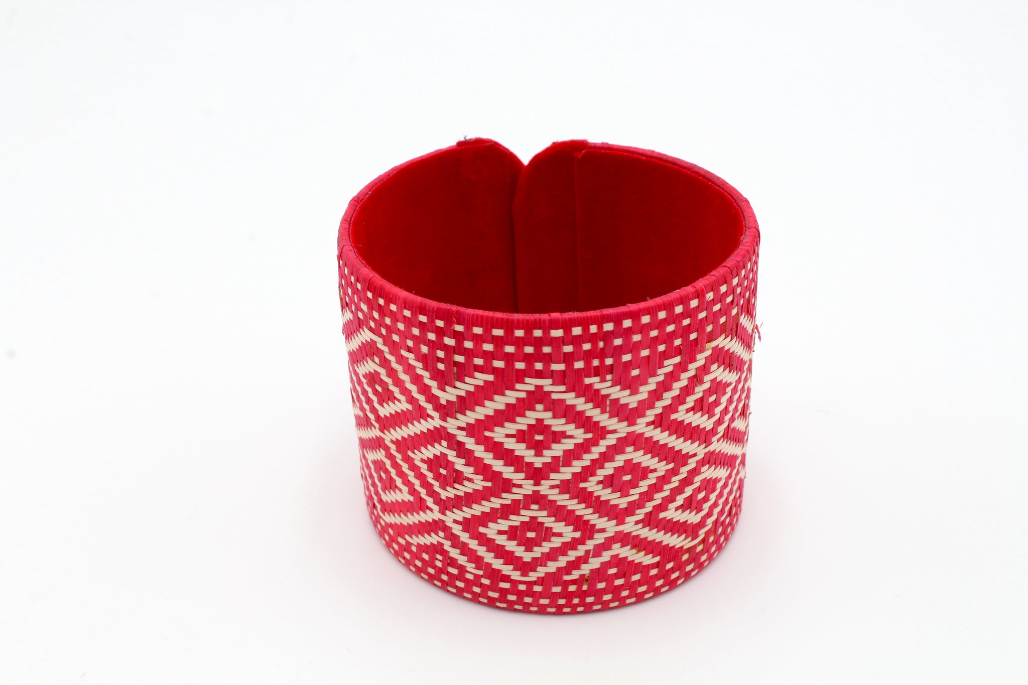 Red Diamond - Large Cuff Caña Flecha Bracelet