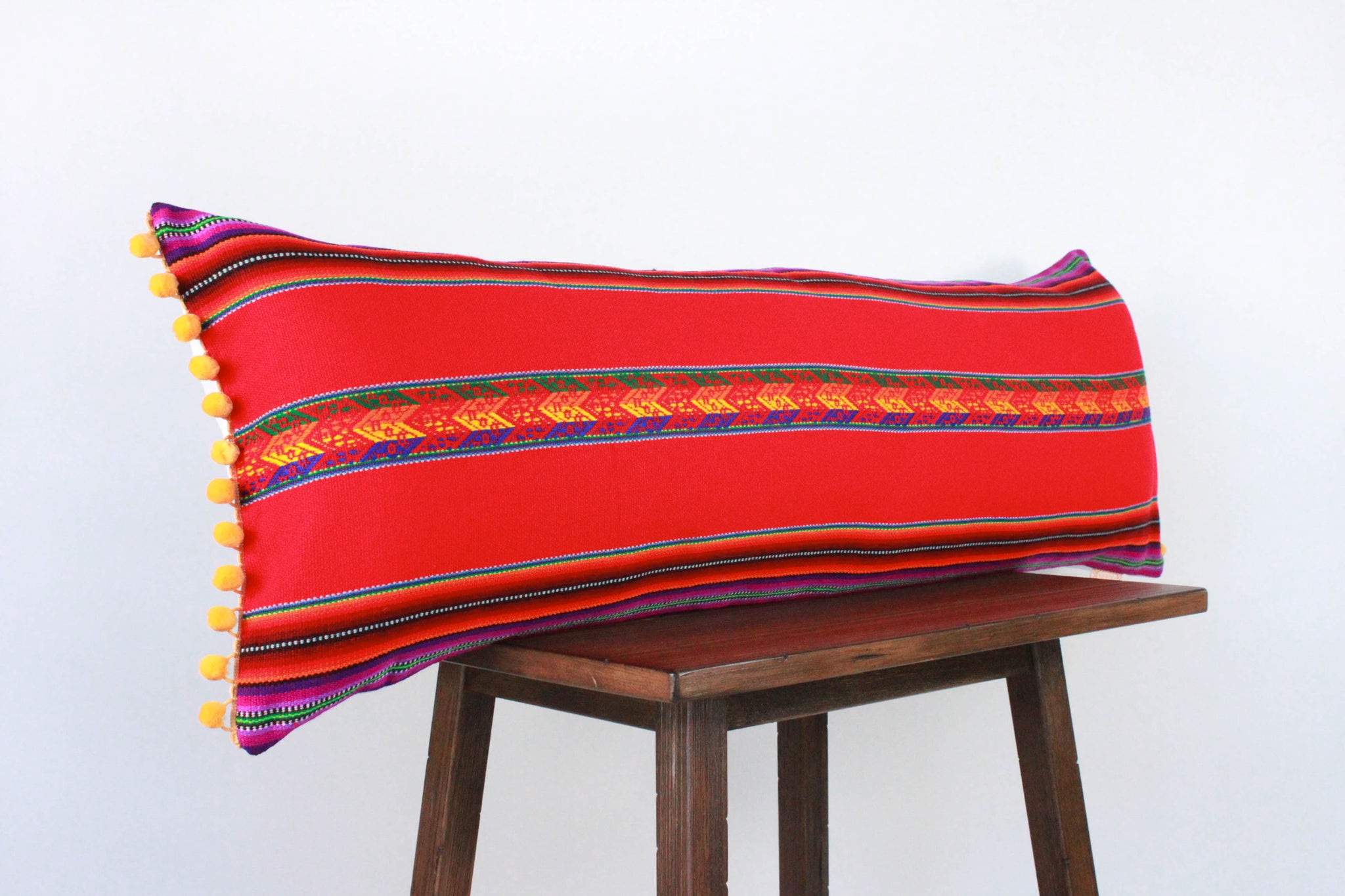 Quechua Pillows - Quechua Rojo Long Lumbar